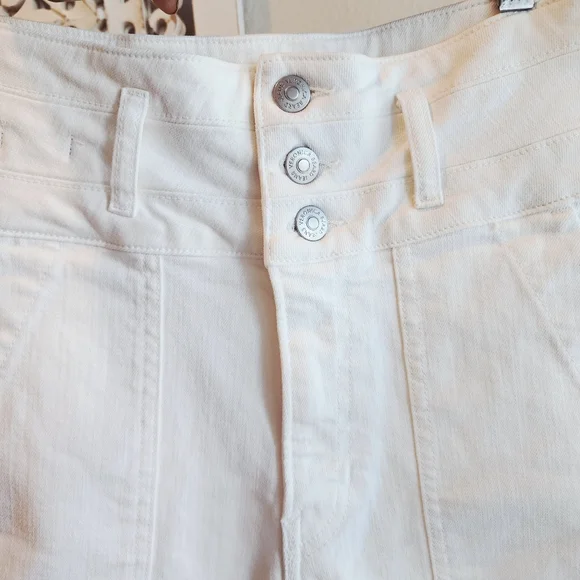 VERONICA BEARD LOGAN STRAIGHT LEG JEANS WHITE COLOR WONENS SIZE 28 - Picture 9 of 15